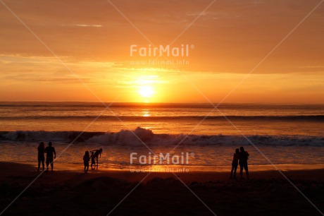 Fair Trade Photo Activity, Beach, Colour image, Emotions, Family, Happiness, Horizontal, Outdoor, Peru, Playing, Sea, South America, Summer, Sunset, Together