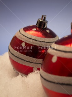 Fair Trade Photo Christmas ball, Closeup, Peru, Red, South America, Studio, Vertical, White