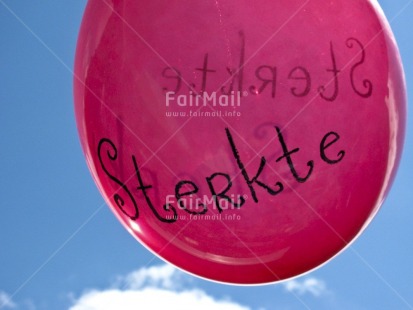Fair Trade Photo Balloon, Colour image, Condolence-Sympathy, Day, Get well soon, Horizontal, Letter, Outdoor, Peru, Pink, Seasons, Sky, South America, Summer
