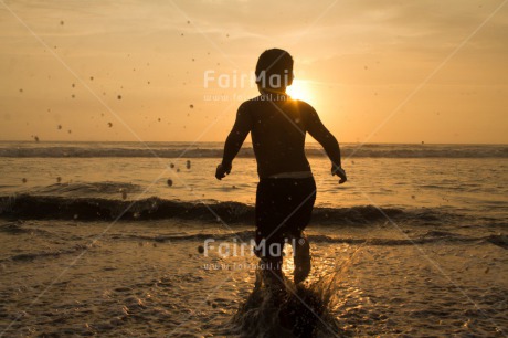 Fair Trade Photo Activity, Colour image, Horizontal, One boy, People, Peru, Playing, Sea, Shooting style, Silhouette, South America, Sunset