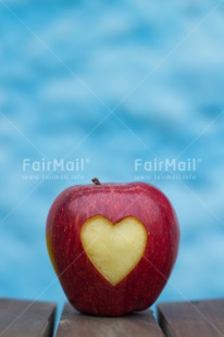 Fair Trade Photo Apple, Colour image, Food and alimentation, Fruits, Hand, Heart, Love, Mothers day, Peru, South America, Valentines day, Vertical