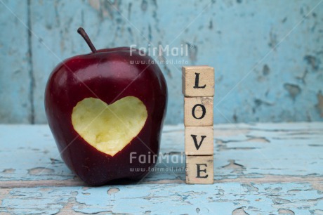 Fair Trade Photo Apple, Colour image, Food and alimentation, Fruits, Heart, Horizontal, Love, Peru, South America, Valentines day