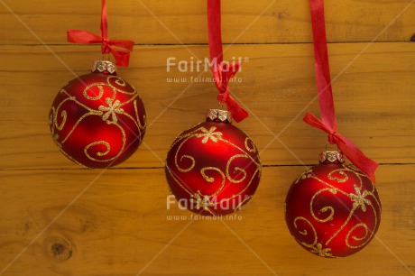 Fair Trade Photo Christmas, Christmas ball, Colour image, Gold, Horizontal, Peru, Red, South America, Wood