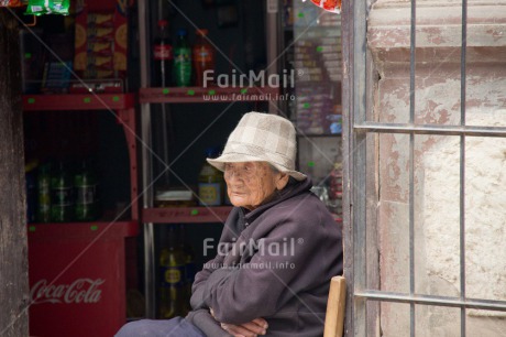 Fair Trade Photo Colour image, Dailylife, Horizontal, Old age, People, Peru, South America, Streetlife