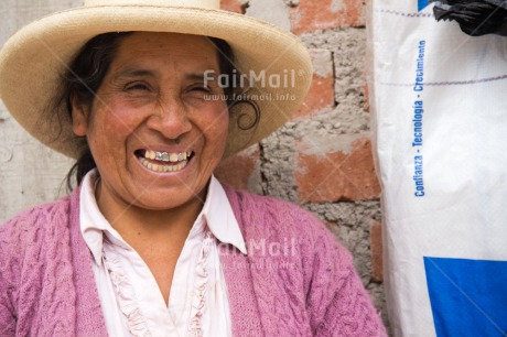 Fair Trade Photo Closeup, Colour image, Dailylife, Horizontal, One woman, People, Peru, Portrait headshot, Shooting style, Smiling, South America, Streetlife