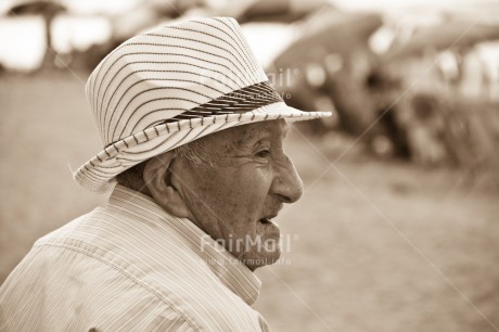 Fair Trade Photo Beach, Black and white, Day, Hat, Horizontal, Latin, Old age, One man, Outdoor, People, Peru, South America, Summer