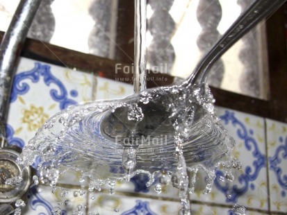 Fair Trade Photo Artistique, Colour image, Day, Horizontal, Indoor, Kitchen, Peru, South America, Water, Waterdrop
