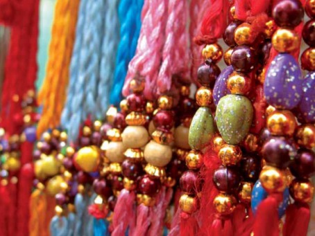 Fair Trade Photo Greeting Card Asia, Beads, Beauty, Birthday, Colour image, Colourful, Decoration, Details, Focus on foreground, Horizontal, India, Market, Party, Remarkable, Streetlife