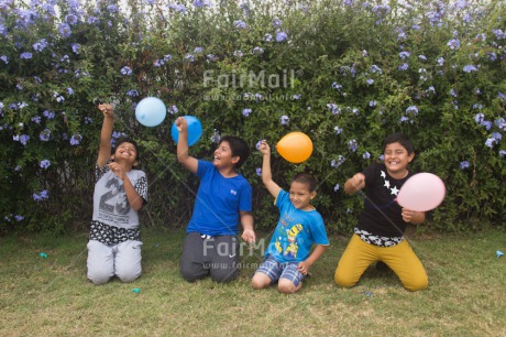 Fair Trade Photo Activity, Balloon, Birthday, Colour image, Emotions, Friendship, Group of children, Happiness, Horizontal, Party, People, Peru, Playing, South America, Together