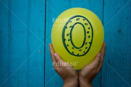 Fair Trade Photo Balloon, Birth, Blue, Colour image, Horizontal, New baby, Peru, South America, Yellow, Zero
