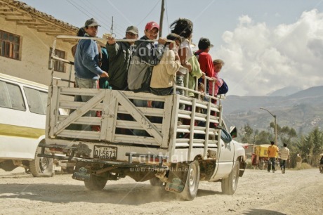 Fair Trade Photo Activity, Colour image, Dailylife, Day, Driving, Good trip, Group of People, Horizontal, Multi-coloured, Outdoor, People, Peru, Portrait halfbody, Rural, South America, Streetlife, Transport, Travel, Travelling, Truck