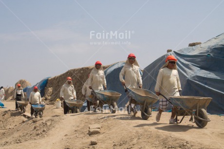 Fair Trade Photo Activity, Colour image, Construction, Constructor, Cooperation, Horizontal, Peru, South America, Working