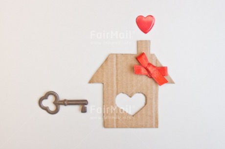 Fair Trade Photo Build, Colour, Colour image, Food and alimentation, Heart, Home, Horizontal, Key, Move, Nest, New home, New life, Object, Owner, Peru, Place, Red, South America, Sweet, Welcome home, White