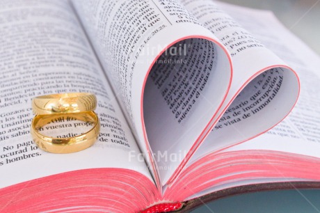 Fair Trade Photo Bible, Book, Colour image, Couple, Gold, Heart, Horizontal, Love, Marriage, Peru, Ring, South America, Together, Wedding
