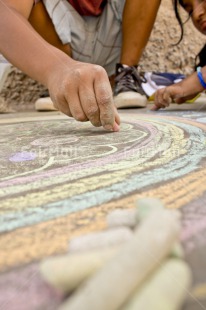 Fair Trade Photo Activity, Chalk, Child, Colour image, Draw, Drawing, Emotions, Felicidad sencilla, Hand, Happiness, Happy, Peru, Play, Playing, Rainbow, South America, Vertical