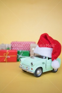 Fair Trade Photo Car, Christmas, Christmas decoration, Clothing, Colour, Colour image, Hat, Object, People, Peru, Place, Present, Red, Santaclaus, South America, Transport, Vertical, Yellow
