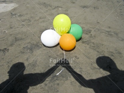 Fair Trade Photo Artistique, Balloon, Beach, Birthday, Colour image, Congratulations, Day, Friendship, Horizontal, Love, Outdoor, Party, People, Peru, Sand, Seasons, Shadow, South America, Summer, Together