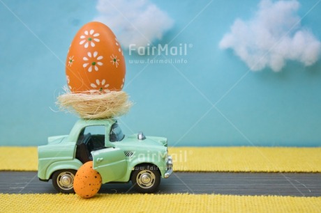 Fair Trade Photo Adjective, Birthday, Car, Cloud, Easter, Egg, Food and alimentation, Horizontal, Moving, Nature, Nest, New beginning, New home, Object, Transport