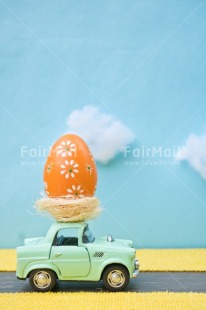 Fair Trade Photo Adjective, Birthday, Car, Cloud, Easter, Egg, Food and alimentation, Moving, Nature, Nest, New beginning, New home, Object, Transport, Vertical