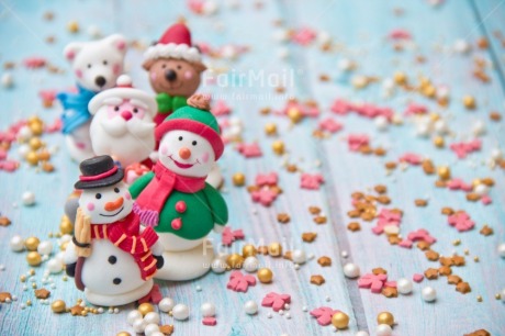 Fair Trade Photo Activity, Adjective, Blue, Celebrating, Christmas, Christmas decoration, Colour, Gold, Horizontal, Object, People, Pink, Present, Santaclaus, Snowman