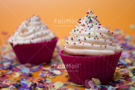 Fair Trade Photo Birthday, Cake, Colour image, Colourful, Decoration, Food and alimentation, Horizontal, Indoor, Invitation, Multi-coloured, Party, Peru, Pink, South America, Studio, Tabletop